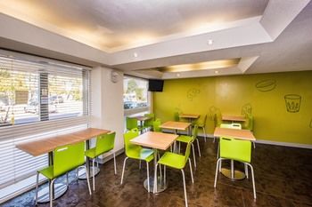 Ibis Budget Newcastle - Surfers Paradise Gold Coast 16