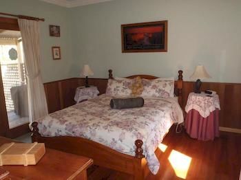 Woollamia Village Retreat - Surfers Paradise Gold Coast 5