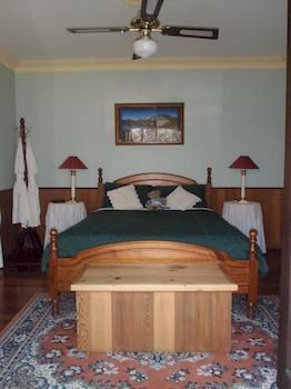 Woollamia Village Retreat - Surfers Paradise Gold Coast 11