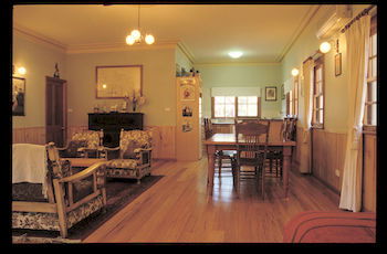 Woollamia Village Retreat - Surfers Paradise Gold Coast 13