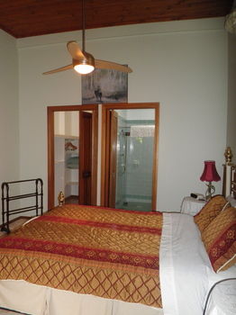 Woollamia Village Retreat - Surfers Paradise Gold Coast 34