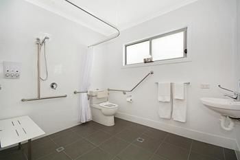 Cooroy Luxury Motel Apartments Noosa - Surfers Paradise Gold Coast 1