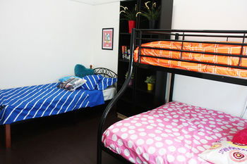OziHouse South Yarra - Surfers Paradise Gold Coast 4