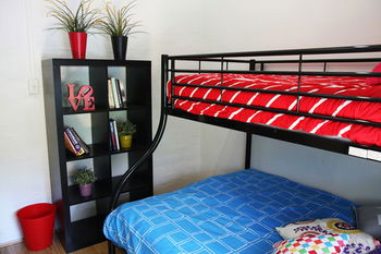 OziHouse South Yarra - Surfers Paradise Gold Coast 8