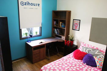 OziHouse South Yarra - Surfers Paradise Gold Coast 19