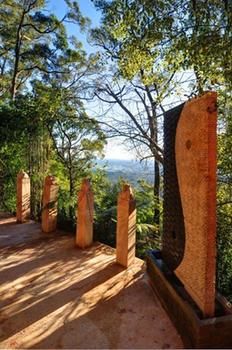 Mt Dandenong Imperial Retreat - Surfers Paradise Gold Coast 2
