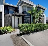 Magenta Studio Room - Surfers Paradise Gold Coast