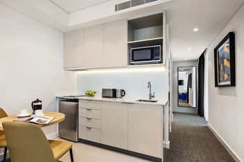 Quest St Leonards - Surfers Paradise Gold Coast 5