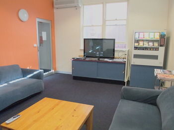 22 Travellers Accommodation - Hostel - Surfers Paradise Gold Coast 5