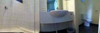 22 Travellers Accommodation - Hostel - Surfers Paradise Gold Coast 8