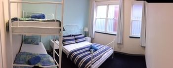 22 Travellers Accommodation - Hostel - Surfers Paradise Gold Coast 12