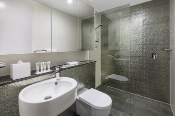 Meriton Serviced Apartments North Sydney - Surfers Paradise Gold Coast 6
