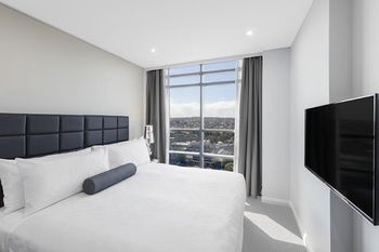 Meriton Serviced Apartments North Sydney - Surfers Paradise Gold Coast 11