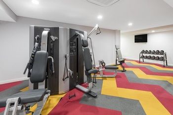 Meriton Serviced Apartments North Sydney - Surfers Paradise Gold Coast 15
