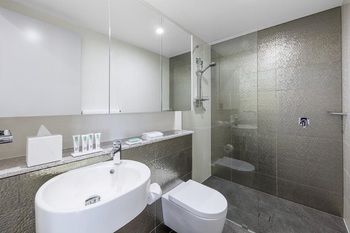 Meriton Serviced Apartments Church Street - Surfers Paradise Gold Coast 5