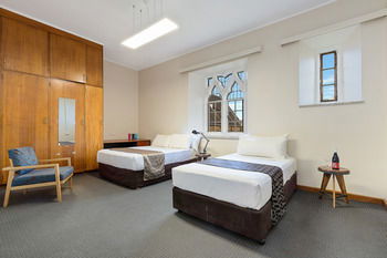 Sydney Space - Surfers Paradise Gold Coast 11