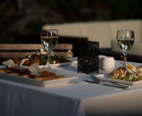 Waterloo Bay Hotel - Surfers Paradise Gold Coast 1