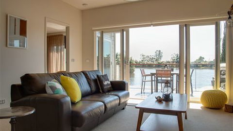 Lakeside Villas At Crittenden Estate - Surfers Paradise Gold Coast 2