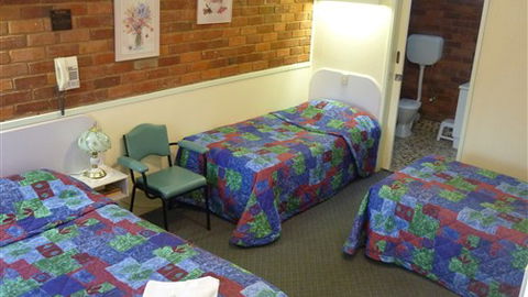 Tocumwal Motel - Surfers Paradise Gold Coast 5