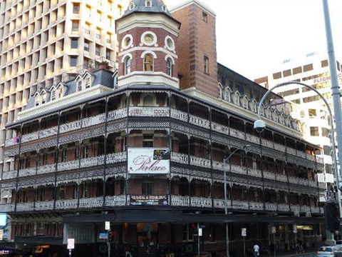 Base Brisbane Backpackers Central - Surfers Paradise Gold Coast 0
