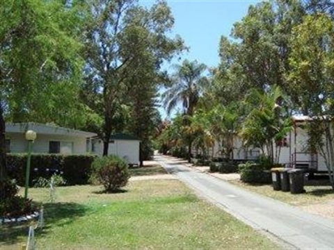Nestle Inn Tourist Village - Surfers Paradise Gold Coast 0