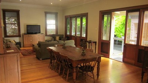Abaleen House - Surfers Paradise Gold Coast 1