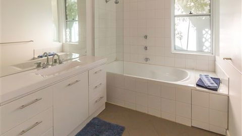 Muscat House - Surfers Paradise Gold Coast 3