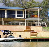 Cascades on the River - Surfers Paradise Gold Coast
