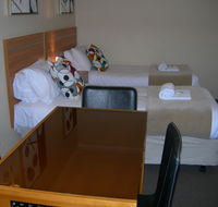 3 Sisters Motel  Cottage - Surfers Paradise Gold Coast