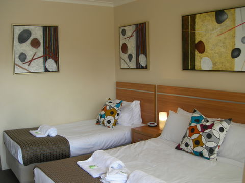 3 Sisters Motel & Cottage - Surfers Paradise Gold Coast 1