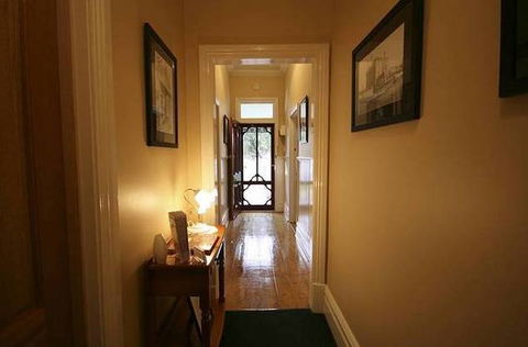 Airleigh Rose Cottage - Surfers Paradise Gold Coast 1