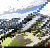 Assured Waterside Apartments - Surfers Paradise Gold Coast