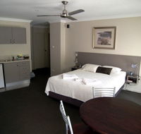Aston Hill Motor Lodge - Surfers Paradise Gold Coast