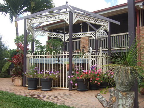 Ayr Bed And Breakfast On McIntyre - Surfers Paradise Gold Coast 2