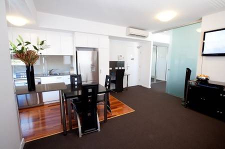 B7 Honeysuckle Apartments - Surfers Paradise Gold Coast 0