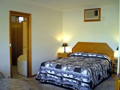 Sundowner Westlander Motor Inn - Surfers Paradise Gold Coast 1