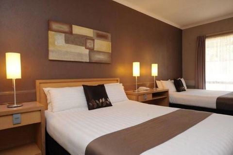 Caledonian Hotel Motel Echuca - Surfers Paradise Gold Coast 0