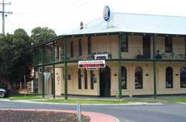 Caledonian Hotel Motel Echuca - Surfers Paradise Gold Coast 5