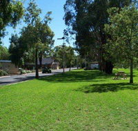 Cowra Holiday Park - Surfers Paradise Gold Coast