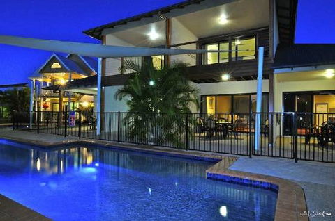Edge On Beaches - Surfers Paradise Gold Coast 5