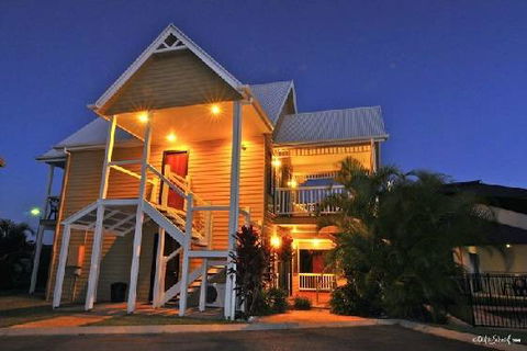 Edge On Beaches - Surfers Paradise Gold Coast 6
