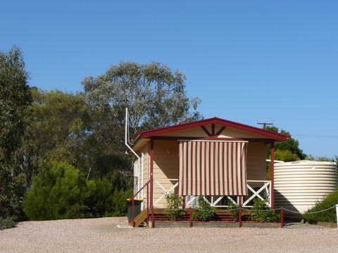Gladstone Caravan Park - Surfers Paradise Gold Coast 2