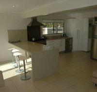 Joylaine Beach House - Surfers Paradise Gold Coast