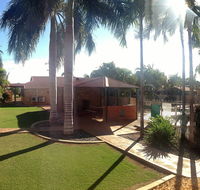 Karratha Apartments - Surfers Paradise Gold Coast