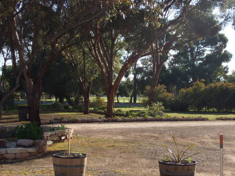 Laura Community Caravan Park - Surfers Paradise Gold Coast 2