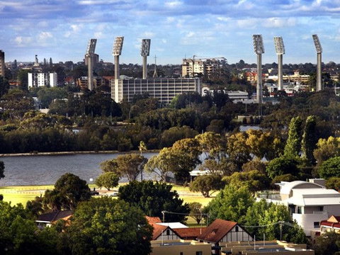 Metro Hotel Perth - Surfers Paradise Gold Coast 2