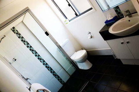 Oakey Motor Inn - Surfers Paradise Gold Coast 2