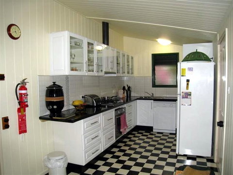 Pitstop Lodge Guesthouse And B&B - Surfers Paradise Gold Coast 2