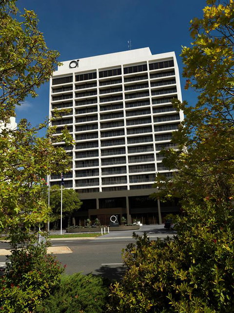 QT Canberra - Surfers Paradise Gold Coast 2
