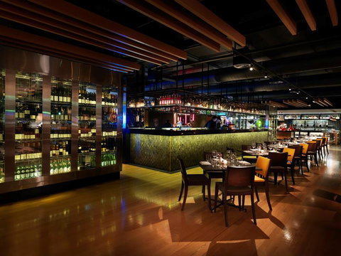 QT Canberra - Surfers Paradise Gold Coast 9